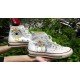 Renkli Çiçek Desenli Özel Nakışlı Beyaz Sneaker Renkli Çiçek Desenli Özel Nakışlı Beyaz Sneaker