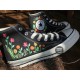 Renkli Çiçek Desenli Özel Nakışlı Siyah Sneaker Renkli Çiçek Desenli Özel Nakışlı Siyah Sneaker