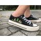 Renkli Çiçek Desenli Özel Nakışlı Siyah Sneaker Renkli Çiçek Desenli Özel Nakışlı Siyah Sneaker