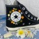 Renkli Çiçek Desenli Özel Nakışlı Siyah Sneaker Renkli Çiçek Desenli Özel Nakışlı Siyah Sneaker