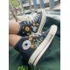 Renkli Çiçek Desenli Özel Nakışlı Siyah Sneaker Renkli Çiçek Desenli Özel Nakışlı Siyah Sneaker