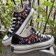 Renkli Çiçek Desenli Özel Nakışlı Siyah Sneaker Renkli Çiçek Desenli Özel Nakışlı Siyah Sneaker
