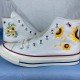 Renkli Çiçek Desenli Özel Nakışlı Beyaz Sneaker Renkli Çiçek Desenli Özel Nakışlı Beyaz Sneaker