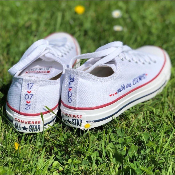 İsim Yazılı Özel Nakışlı Beyaz Sneaker İsim Yazılı Özel Nakışlı Beyaz Sneaker